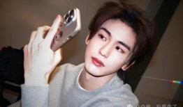 张凌赫恋情爆料最新视频,甜蜜互动引网友热议