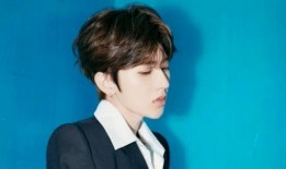 杨洋直播照片爆料最新,帅气造型引粉丝尖叫，细节揭秘令人惊喜