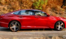 雅阁中期改款爆料视频,全新外观与升级配置，带你领略科技与美学的完美融合